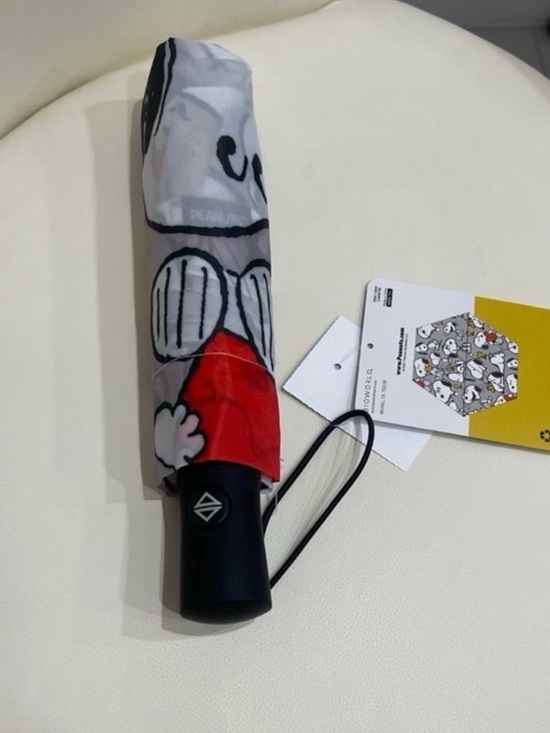 Peanuts Accessories - Peanuts Compact Umbrella in White, Red, Black